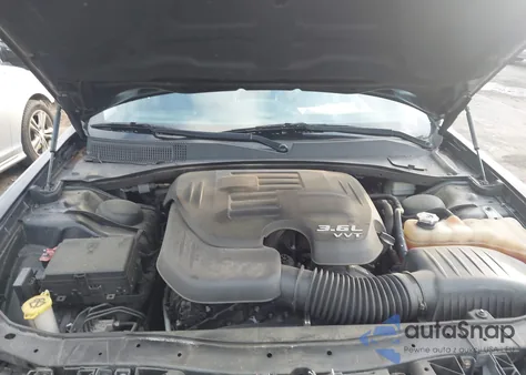 2015 Chrysler 300C из США, поврежденный, VIN 2C3CCAEGXFH773339